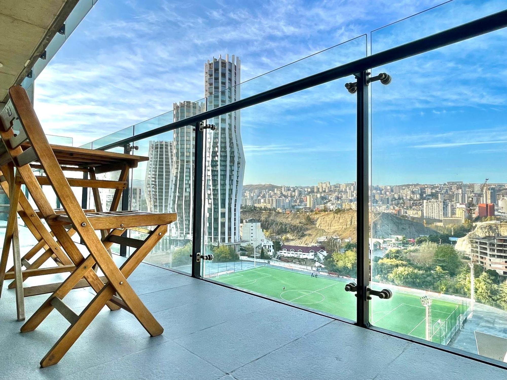 Full Comfort Apartment At Chavchavadze Tbilisi Bagian luar foto